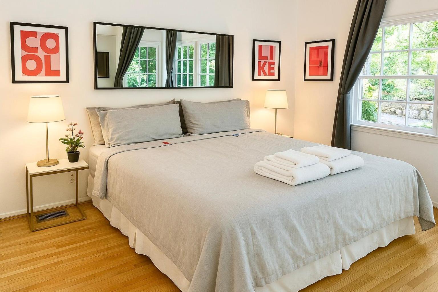 Hollywood Hills Oasis With Views Patio Garden 4 Bedrooms Holiday home