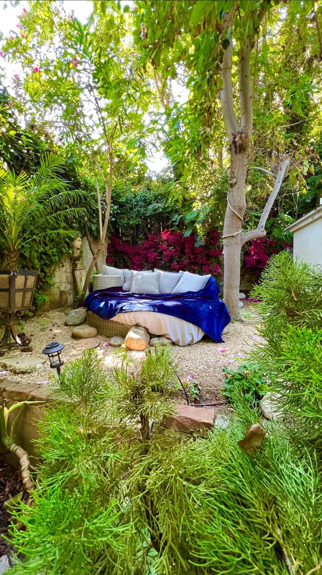 Hollywood Hills Oasis With Views Patio Garden 4 Bedrooms